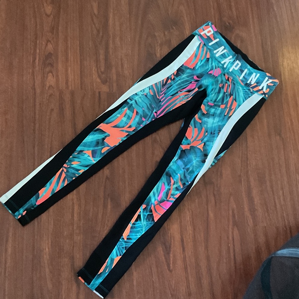 PINK Victoria's Secret Tropical Print Leggings size XS